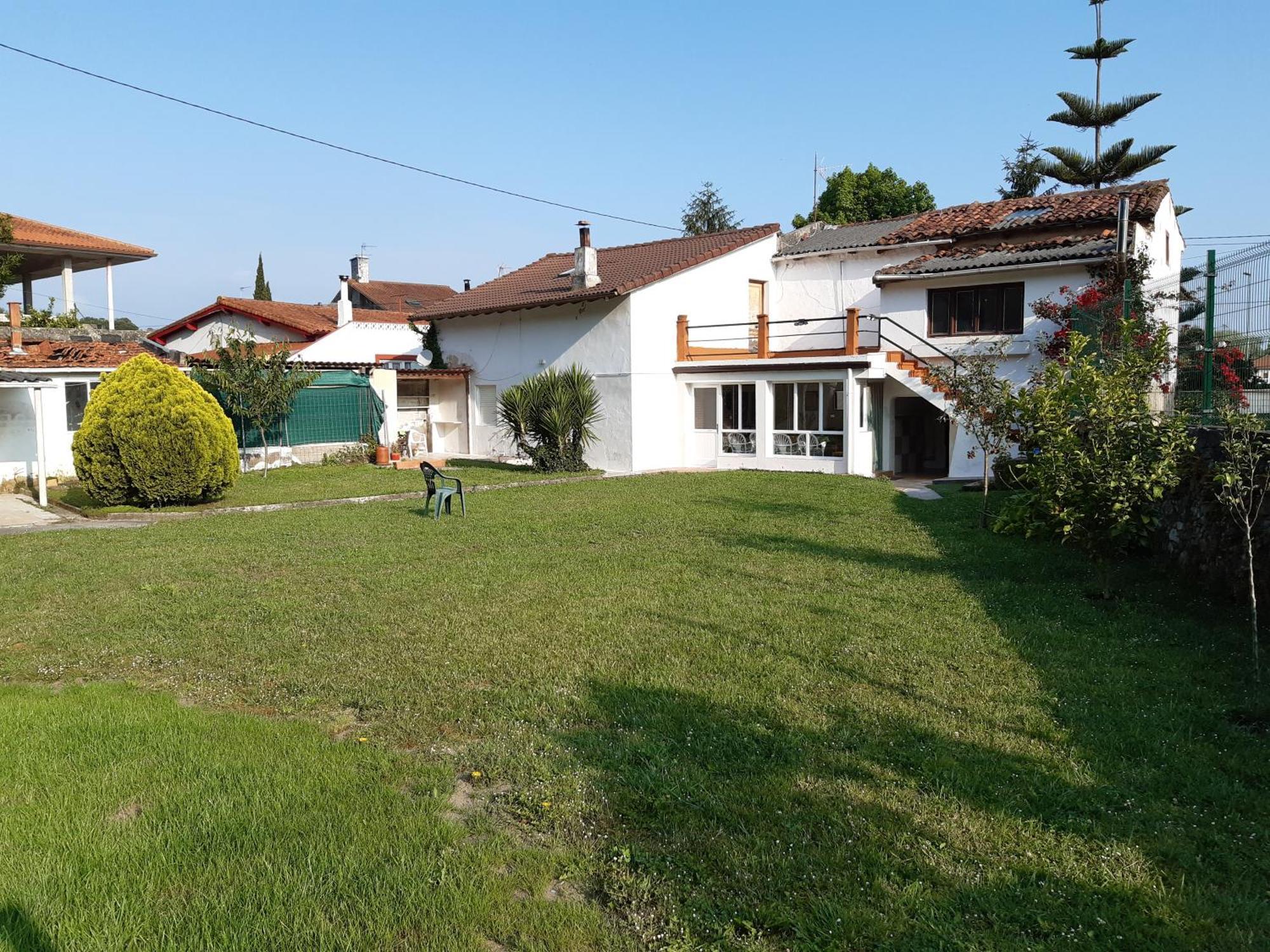 Вилла Casa En Ларедо Экстерьер фото
